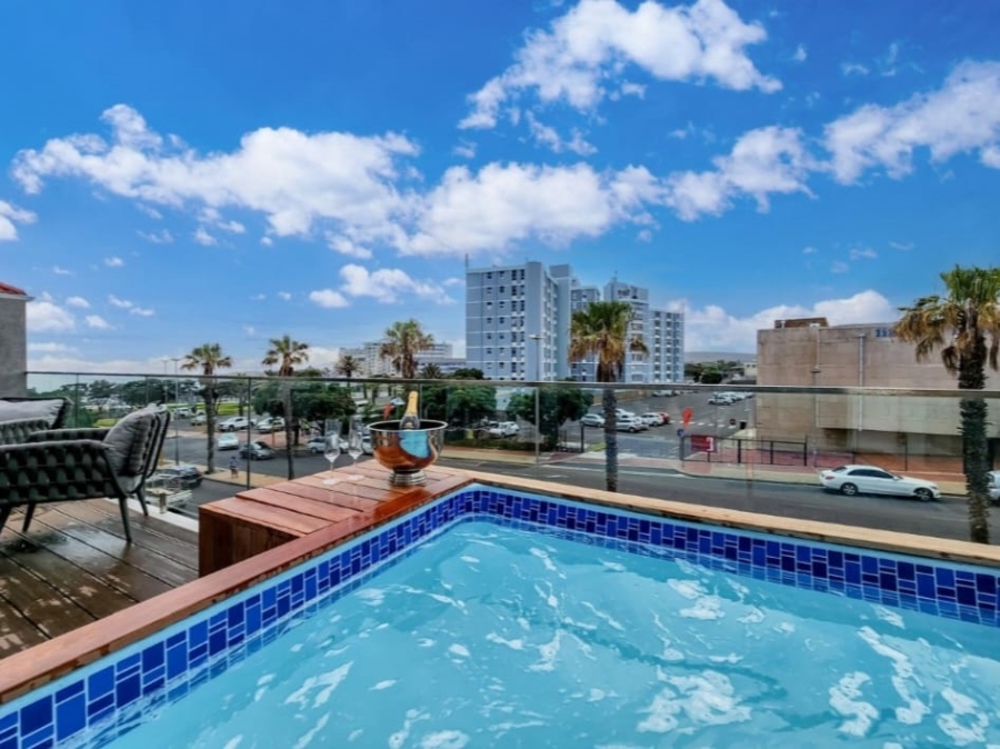 2 Bedroom Property for Sale in Three Anchor Bay Western Cape